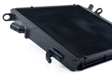 画像をギャラリービューアに読み込む, CSF 09-15 Ferrari 458 High Performance All Aluminum Radiator - Left
