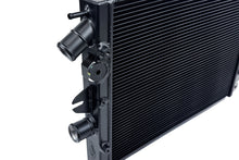画像をギャラリービューアに読み込む, CSF 00-08 Ferrari 360 High Performance All Aluminum Radiator - Left/Right