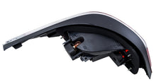 画像をギャラリービューアに読み込む, Hella 2004-2007 BMW 525i Right Tail Light