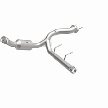 画像をギャラリービューアに読み込む, MagnaFlow 2021 Ford F-150 Right Underbody 5L Direct Fit Converter