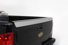 画像をギャラリービューアに読み込む, Dee Zee 14-19 Chevrolet Silverado Tailgate Protector Cap Brite-Tread