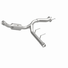 画像をギャラリービューアに読み込む, MagnaFlow 2021 Ford F-150 Right Underbody 5L Direct Fit Converter