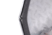 画像をギャラリービューアに読み込む, Dee Zee Universal Tool Box - Specialty 60 Degree Triangle BT Alum