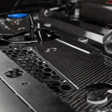 画像をギャラリービューアに読み込む, Cobb 21-23 Ford F-150 Ecoboost 3.5/2.7 Raptor/Tremor/Limited Redline Carbon Fiber Radiator Shroud