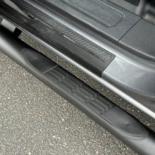 画像をギャラリービューアに読み込む, Go Rhino 21-26 Ford Bronco (4dr) 4000 Series Side Steps - Cab Length - Tex. Blk
