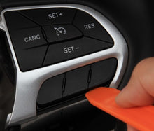 画像をギャラリービューアに読み込む, Tazer 17-21 Dodge Challenger/Charger/Durango/17-21 Jeep Grand Cherokee Aux Buttons - Type B