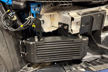 画像をギャラリービューアに読み込む, CSF 2023+ Honda Civic Type R FL5 High-Performance Dual Engine Oil Cooler Kit