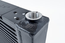 画像をギャラリービューアに読み込む, CSF 05-06 Ford GT High-Performance Transaxle Cooler Kit