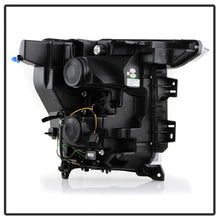 画像をギャラリービューアに読み込む, Spyder Signature 20-21 Ford F150(Halogen Model) Proj. Headlights - Black(PRO-YD-FF15021HALSI-SEQ-BK)