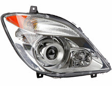 画像をギャラリービューアに読み込む, Hella 2009 Mercedes-Benz Sprinter Headlamp Rh Xen