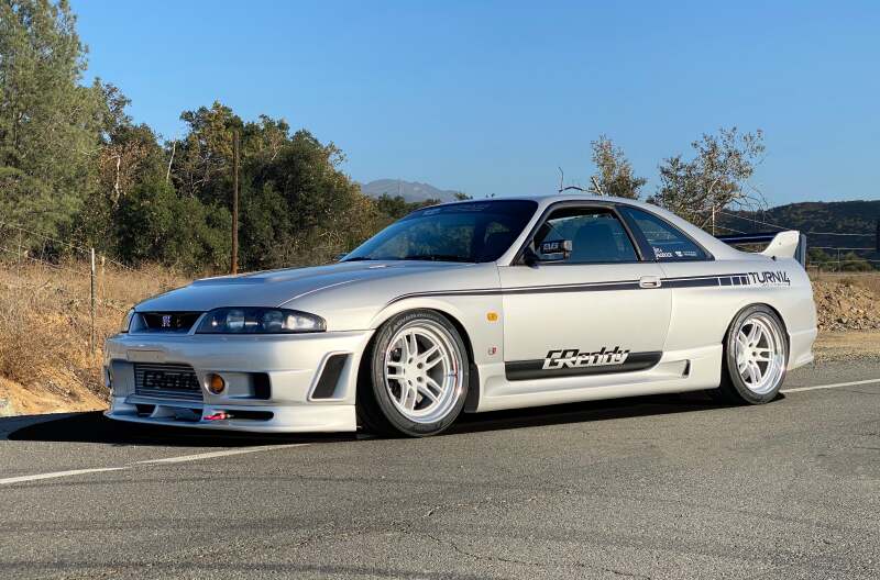 GReddy NISSAN SKYLINE R33 FRONT FENDER BRACE