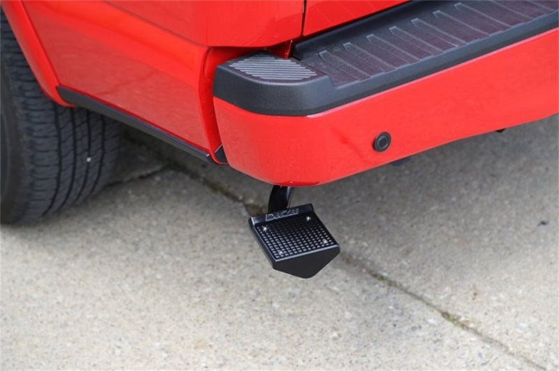 Dee Zee 20-23 Chevrolet Silverado Bumper Step