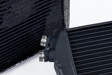画像をギャラリービューアに読み込む, CSF Porsche 964/993 OEM+ Performance Fender Oil Cooler
