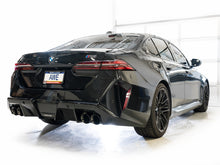 画像をギャラリービューアに読み込む, AWE Tuning BMW G90/G99 M5 Track Edition Cat-Back Exhaust - Diamond Black Tips