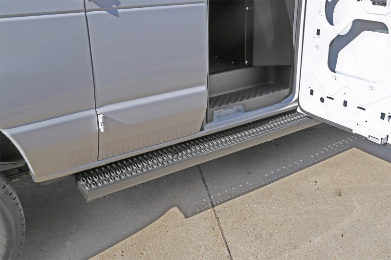 Dee Zee Universal Running Board Rough Step (55In Aluminum)