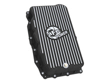 画像をギャラリービューアに読み込む, aFe 20-26 GM Trucks L6 3.0L Transmission Pan - Black w/ Machined Fins