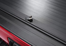 画像をギャラリービューアに読み込む, Roll-N-Lock 2024 Toyota Tacoma 6ft A-Series Retractable Tonneau Cover