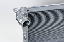 画像をギャラリービューアに読み込む, CSF BMW F-Chassis Gen 1 B58 High Performance All-Aluminum Radiator