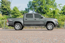 画像をギャラリービューアに読み込む, 2 Inch Leveling Kit | Aluminum | Red | Toyota Tacoma 2WD/4WD (2005-2023)