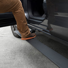 画像をギャラリービューアに読み込む, RealTruck 15-24 Ford F-150 CC 4dr VoltStep Electric Running Board Kit - Tex. Blk