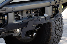 画像をギャラリービューアに読み込む, DV8 Offroad 21-22 Ford Bronco Factory Front Bumper Licence Relocation Bracket - Front