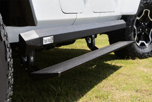 画像をギャラリービューアに読み込む, AMP Research 20-24 Jeep JT Gladiator (Launch/Overlnd/Rubicon/Sport/Sport S) PowerStep XL - Black