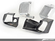 画像をギャラリービューアに読み込む, AWE Tuning Audi 2.7T Performance Intercooler Kit - w/Carbon Fiber Shrouds