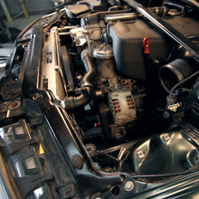 画像をギャラリービューアに読み込む, Mishimoto 01-06 BMW M3 E46 3.2L Aluminum Fan Shroud Kit w/o Controller