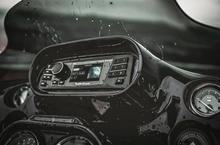 画像をギャラリービューアに読み込む, Rockford Fosgate 1998-2013 Harley-Davidson Digital Media Receiver/ Head Unit