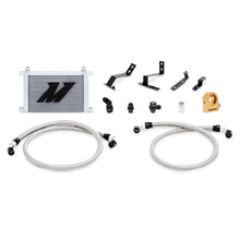 画像をギャラリービューアに読み込む, Mishimoto 2016+ Chevy Camaro Oil Cooler Kit w/ Thermostat - Silver