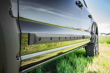 画像をギャラリービューアに読み込む, EGR Crew Cab Front 45in Rear 34.5in Bolt-On Look Body Side Moldings (993474)