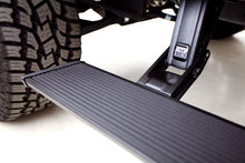 画像をギャラリービューアに読み込む, AMP Research 2018 Ram 1500 All Cabs PowerStep Xtreme - Black