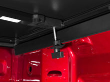 画像をギャラリービューアに読み込む, Tonno Pro 16-19 Toyota Tacoma 6ft Fleetside Tonno Fold Tri-Fold Tonneau Cover