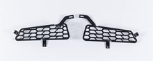 画像をギャラリービューアに読み込む, Putco 18-20 Ford F-150 Raptor - Hex Shield - Black Powder Coated Bumper Grille Inserts