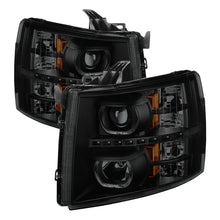 画像をギャラリービューアに読み込む, xTune Chevy Silverado 1500/2500/3500 07-13 LED Halo Projector Headlights Black PRO-JH-CSIL07-CFB-BSM
