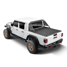 画像をギャラリービューアに読み込む, Rugged Ridge 20-22 Jeep Gladiator w/o Trail Rail Sys Armis Tonneau Cover w/Max Track - Tex. Blk