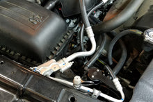 画像をギャラリービューアに読み込む, J&amp;L 09-18 Ram 1500 5.7L Passenger Side Oil Separator 3.0 - Black Anodized