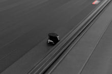 画像をギャラリービューアに読み込む, Roll-N-Lock 15-18 Ford F-150 XSB 65-5/8in A-Series Retractable Tonneau Cover