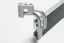 画像をギャラリービューアに読み込む, CSF 07-13 BMW M3 (E9X) DCT Oil Cooler