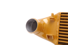 画像をギャラリービューアに読み込む, Mishimoto 2014-2016 Ford Fiesta ST 1.6L Front Mount Intercooler (Gold) Kit w/ Pipes (Black)