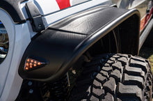 画像をギャラリービューアに読み込む, Bushwacker 2020 Jeep Gladiator Launch Edition Flat Style Flares 4pc - Black