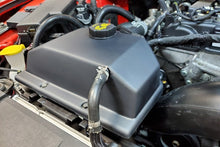 画像をギャラリービューアに読み込む, JLT 15-19 Ford Mustang Black Textured Coolant Tank Cover