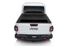 画像をギャラリービューアに読み込む, Rugged Ridge Armis Retractable Locking Bed Cover 20-21 JT