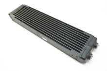画像をギャラリービューアに読み込む, CSF Universal Dual-Pass Oil Cooler (RS Style) - M22 x 1.5 - 24in L x 5.75in H x 2.16in W