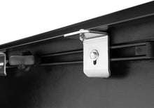 画像をギャラリービューアに読み込む, Extang 2022 Toyota Tundra 5.6ft w/o Rail System Trifecta 2.0 Tonneau Cover
