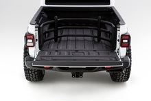 画像をギャラリービューアに読み込む, AMP Research 20-22 Jeep Gladiator (Does Not Work w/Tonneau Cvrs) BedXtender HD Sport - Black