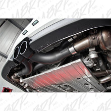 画像をギャラリービューアに読み込む, MBRP 14-19 Porsche GT3/GT3RS 3in Center Muffler Bypass 4in Tips - Black Coated