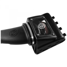 画像をギャラリービューアに読み込む, Cold Air Intake For 11-16 Ford F250, F350 V8-6.2L Oiled Cotton Cleanable Red S&amp;B