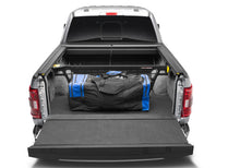 画像をギャラリービューアに読み込む, Roll-N-Lock 15-18 Ford F-150 XSB 65-5/8in Cargo Manager