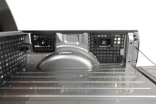 画像をギャラリービューアに読み込む, Putco 15-21 Ford F-150 - 5.5ft (Short Box) Molle Passenger Side Panel
